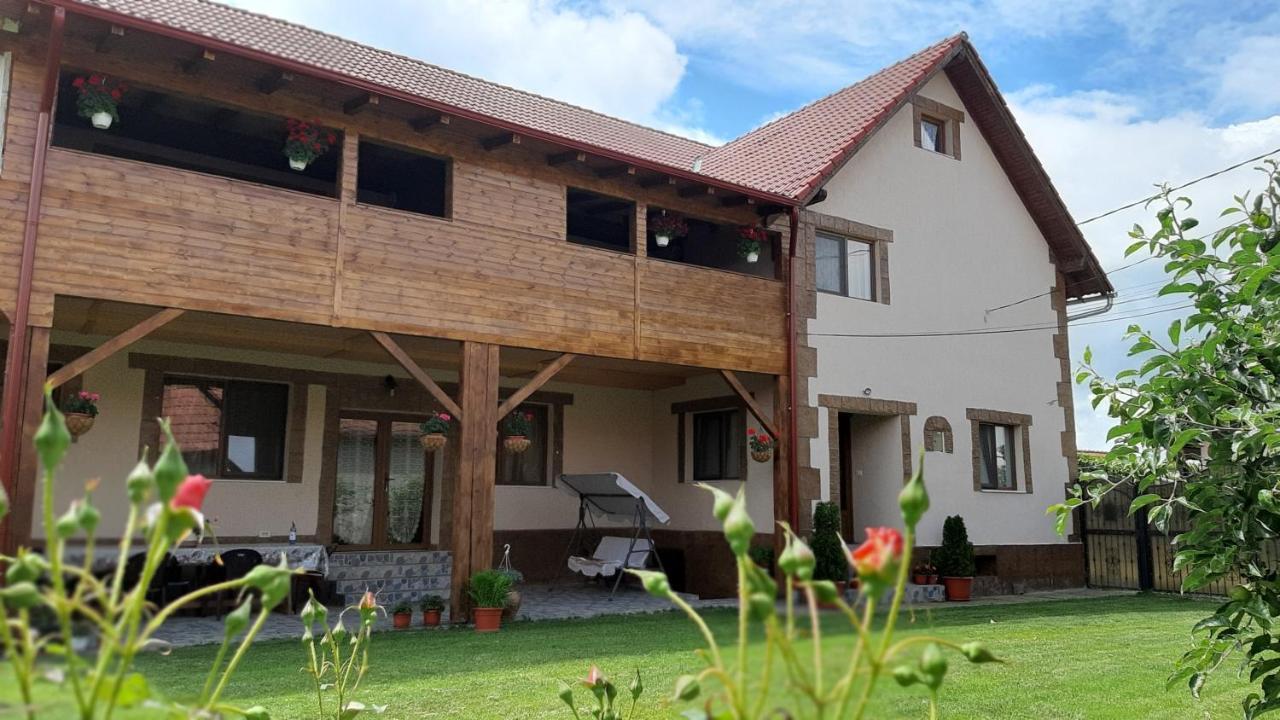 Pensjonat Casa Monica Dragus Zewnętrze zdjęcie