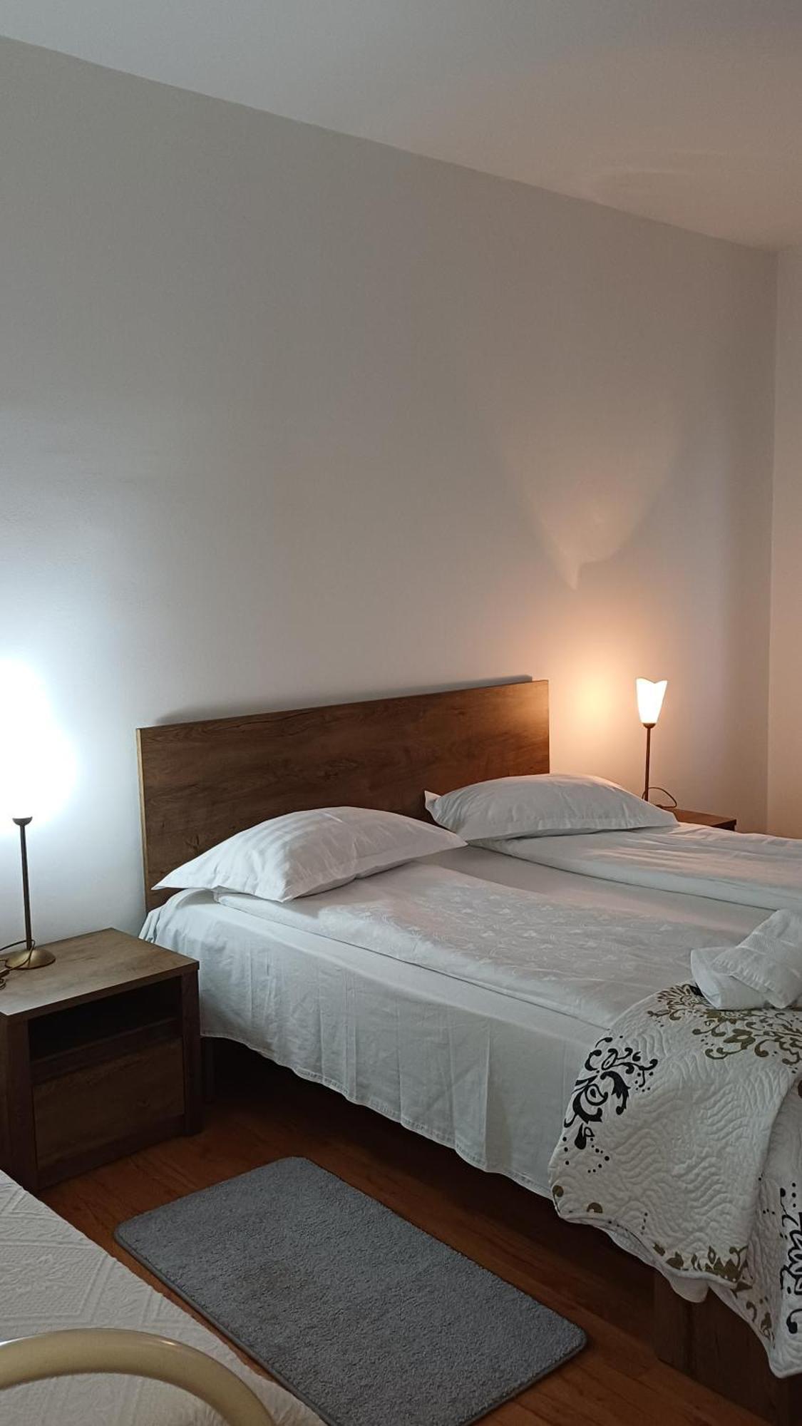Pensjonat Casa Monica Dragus Zewnętrze zdjęcie