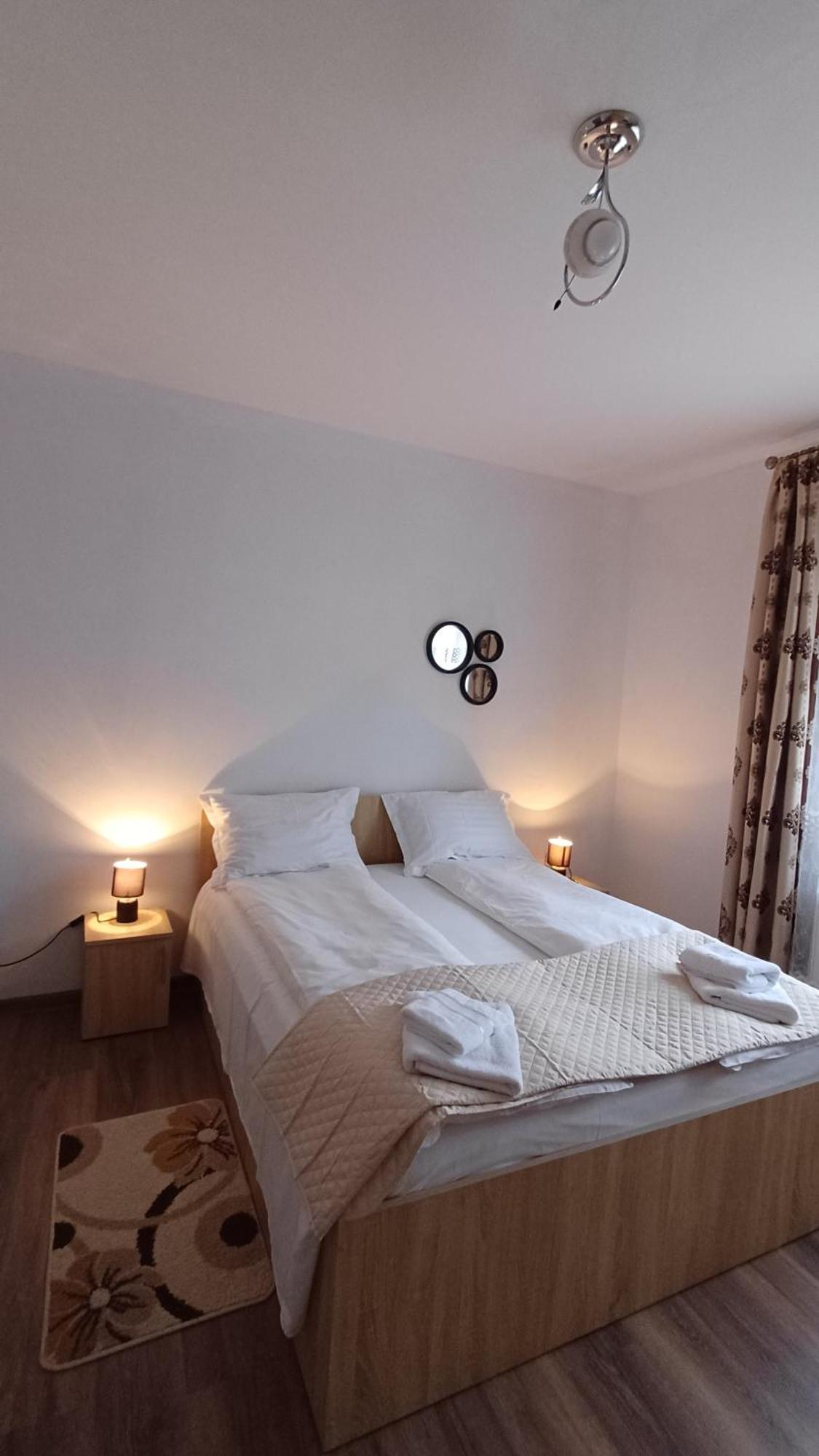 Pensjonat Casa Monica Dragus Zewnętrze zdjęcie